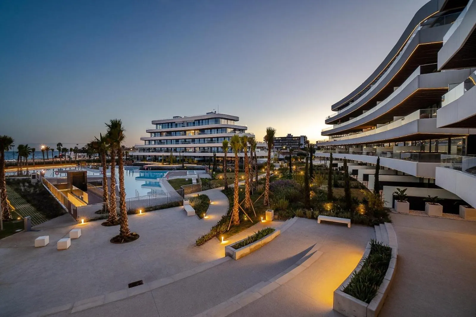 Vivi Homes - Dali Pool, Sauna, Gym & Sea View Торремолинос 0*,  Испания