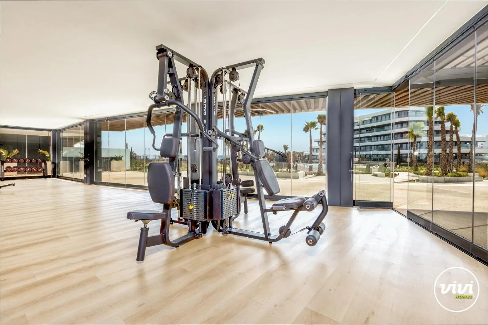 Vivi Homes - Dali Pool, Sauna, Gym & Sea View 托雷莫利诺斯