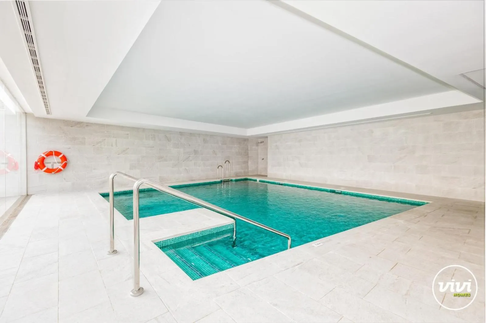 公寓 Vivi Homes - Dali Pool, Sauna, Gym & Sea View 托雷莫利诺斯