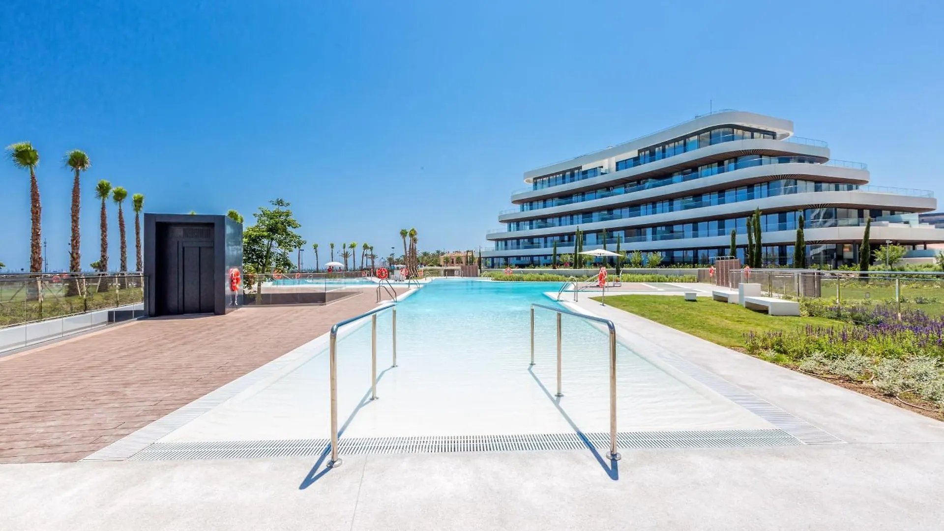 Vivi Homes - Dali Pool, Sauna, Gym & Sea View Torremolinos Spanje